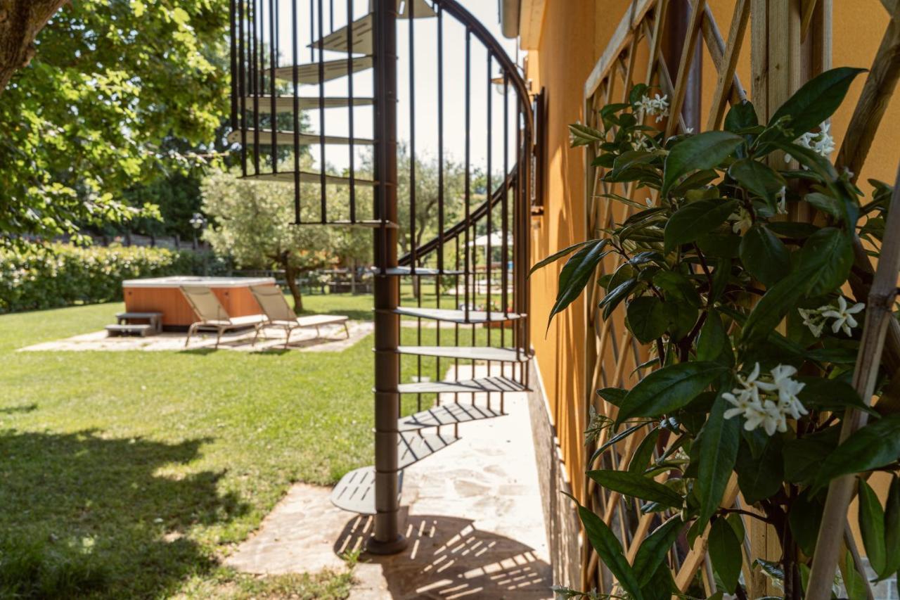 Montenovo Country House Ostra Vetere Exterior foto