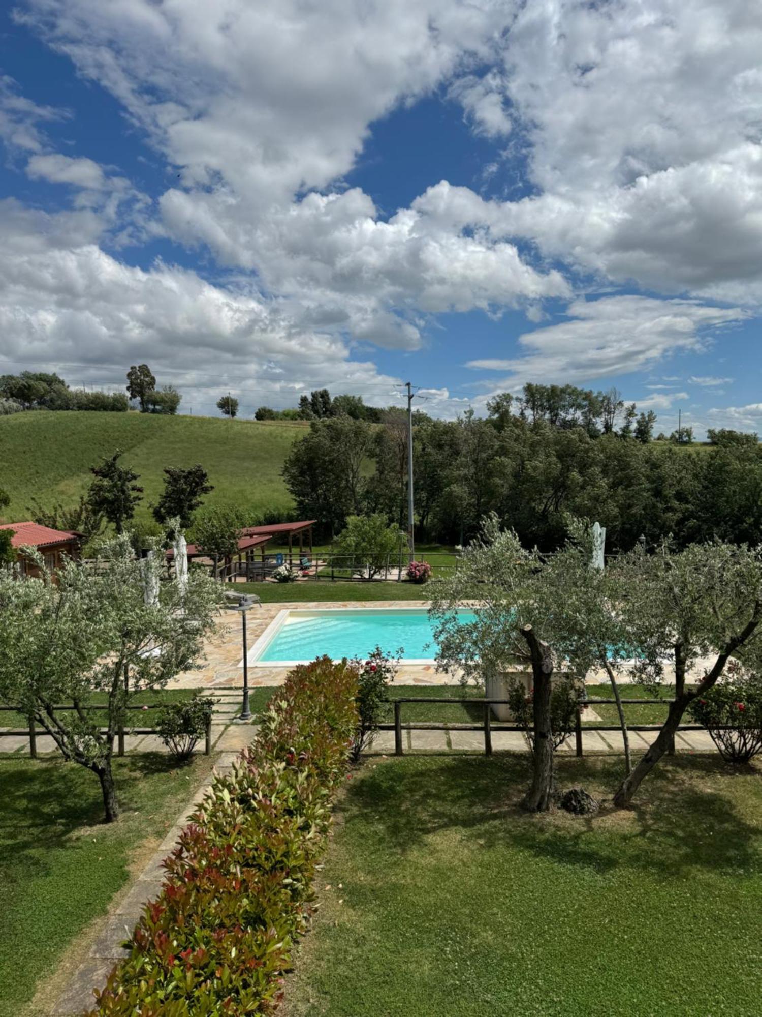 Montenovo Country House Ostra Vetere Exterior foto